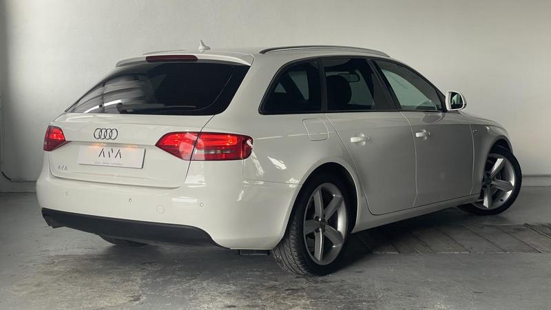 Audi A4 Avant 2.0 Tdi 140ch s line Multitronic
