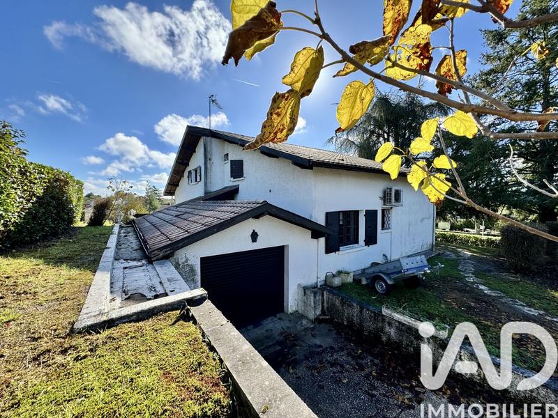 Maison - 190 m² - 8 pièces