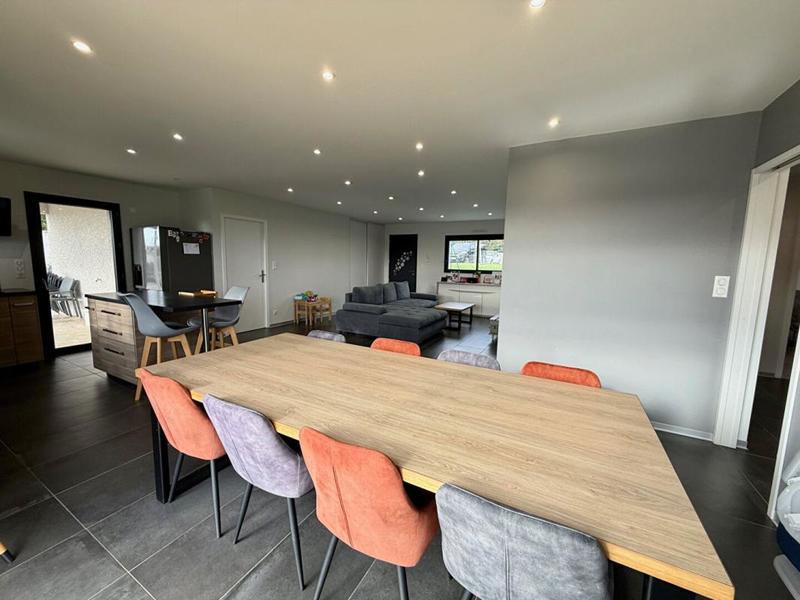 Maison - 110 m² - 4 pièces