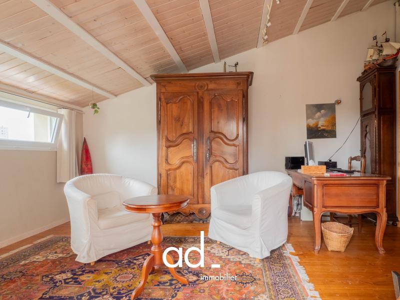 Maison ancienne - 180 m² - 8 pièces