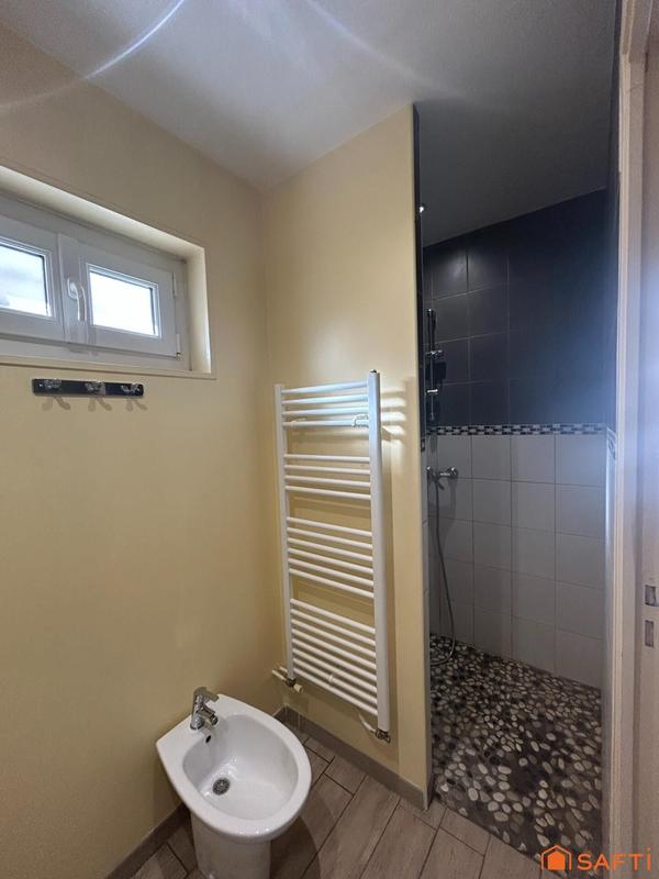 Maison - 80 m² - 3 pièces