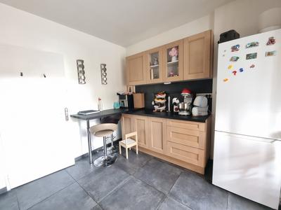 Appartement - 80 m² - 3 pièces