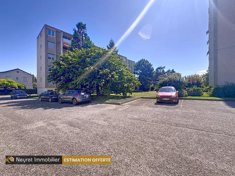 Appartement - 72 m² - 3 pièces