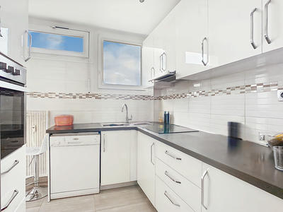 Appartement - 95 m² - 5 pièces