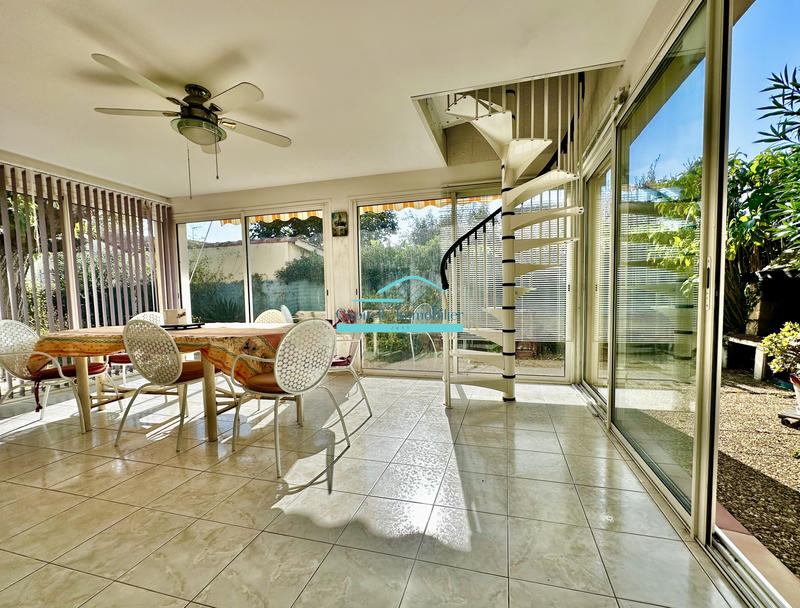 Villa - 161 m² - 6 pièces