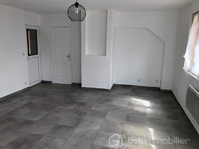Maison - 255 m² - 3 pièces
