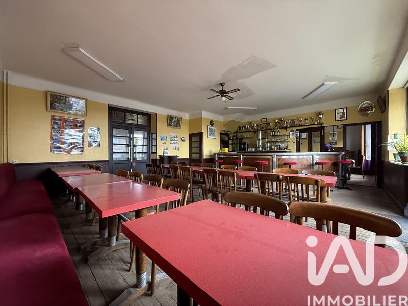 Maison - 273 m² - 9 pièces