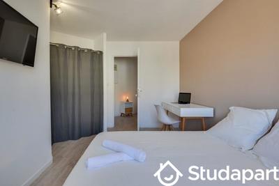 Chambre - 16 m² - 1 pièce