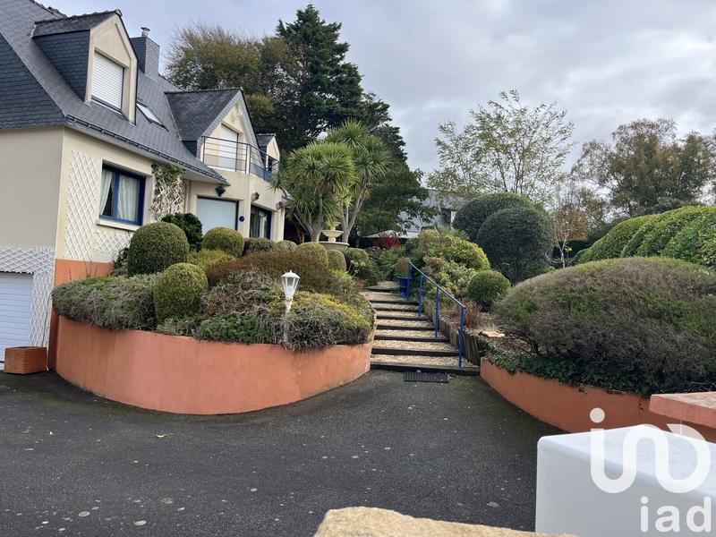 Maison - 171 m² - 7 pièces