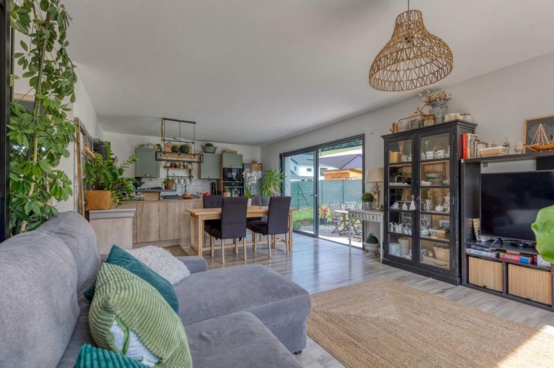 Maison - 97 m² - 4 pièces