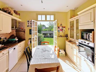 Maison - 158 m² - 9 pièces