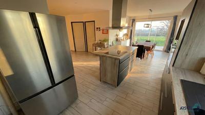 Maison - 120 m² - 5 pièces