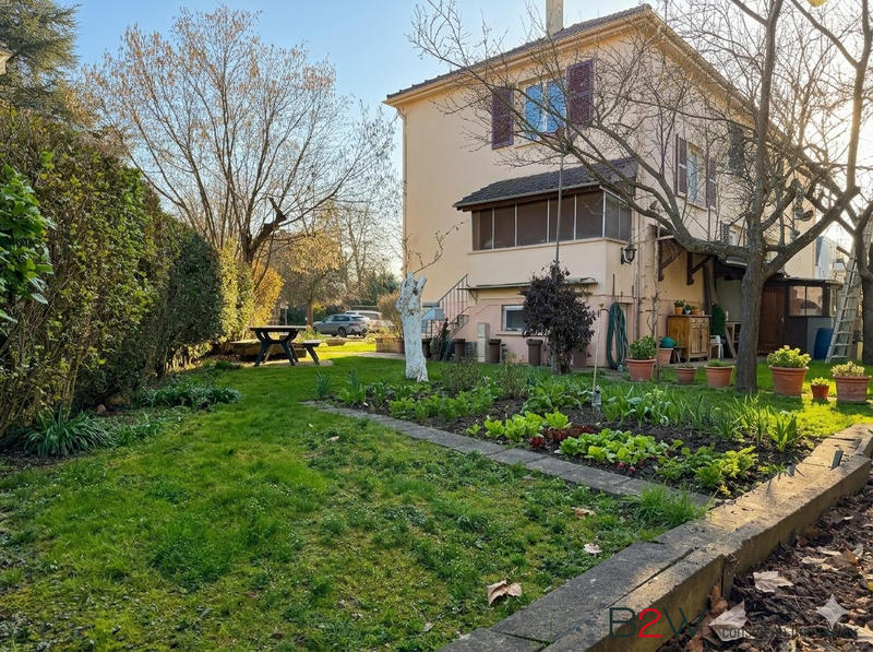 Maison - 85 m² - 5 pièces