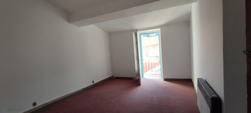 Maison - 94 m² - 7 pièces