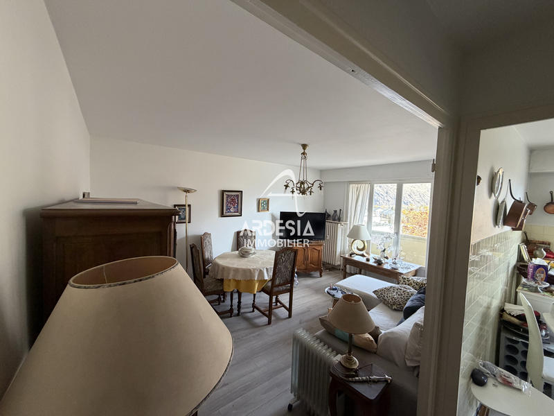 Appartement - 65 m² - 2 pièces