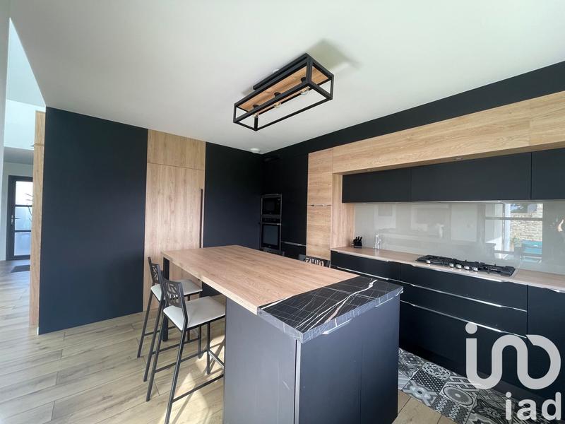 Maison - 137 m² - 5 pièces