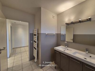 Appartement - 79 m² - 3 pièces