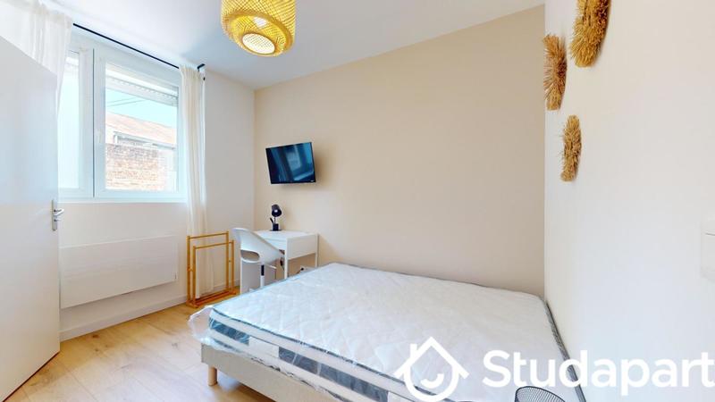 Chambre - 13 m² - 1 pièce