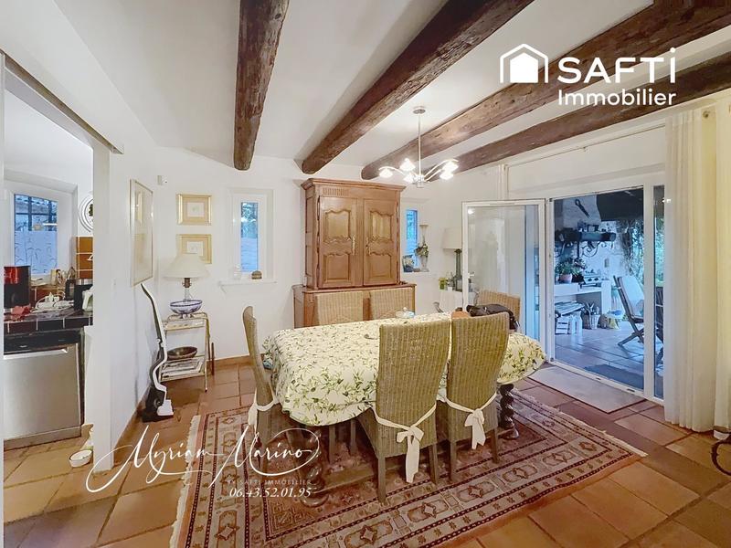 Maison - 180 m² - 7 pièces