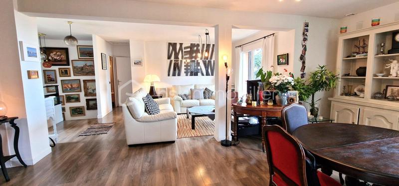 Maison jumelée - 160 m² - 4 pièces