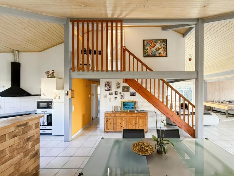 Villa - 250 m² - 8 pièces