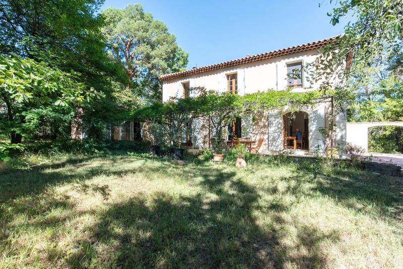 Mas - 162 m² - 10 pièces