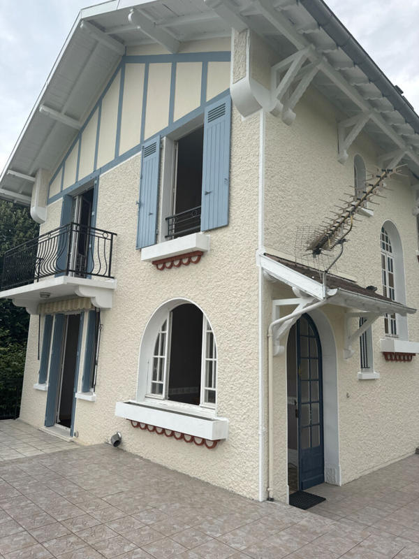 Maison - 200 m² - 7 pièces