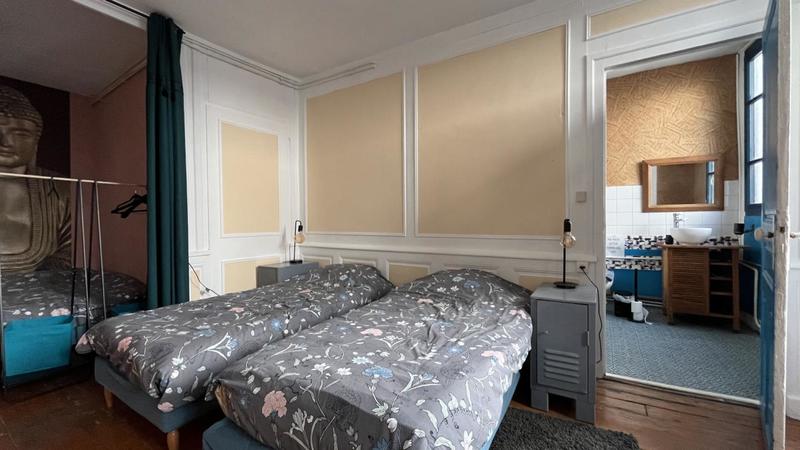 Maison - 375 m² - 7 pièces