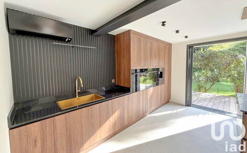 Maison - 142 m² - 5 pièces