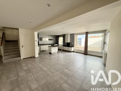 Appartement - 151 m² - 4 pièces