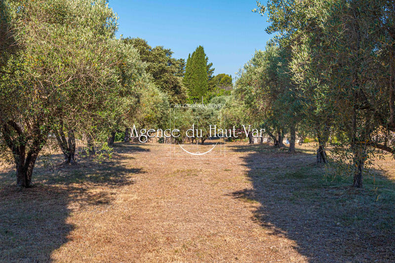 Villa - 213 m² - 7 pièces