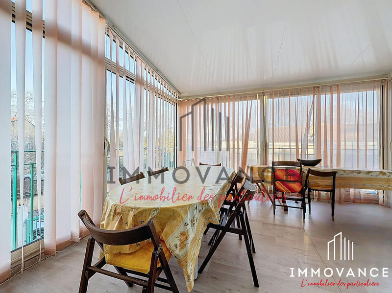 Villa - 200 m² - 6 pièces