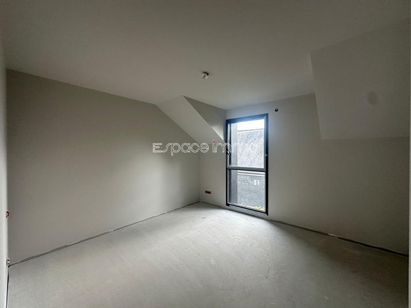 Maison - 200 m² - 6 pièces