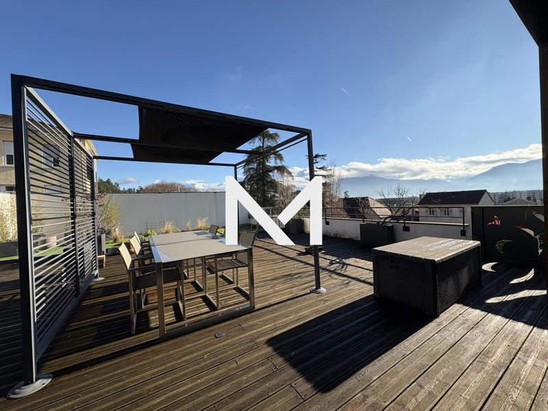 Appartement - 82 m² - 3 pièces