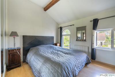 Maison - 177 m² - 9 pièces