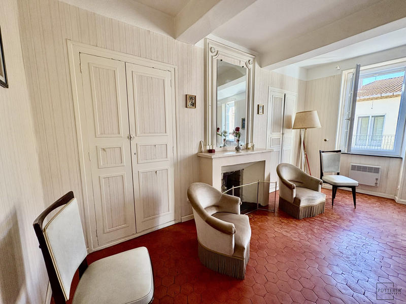 Maison ancienne - 262 m² - 8 pièces