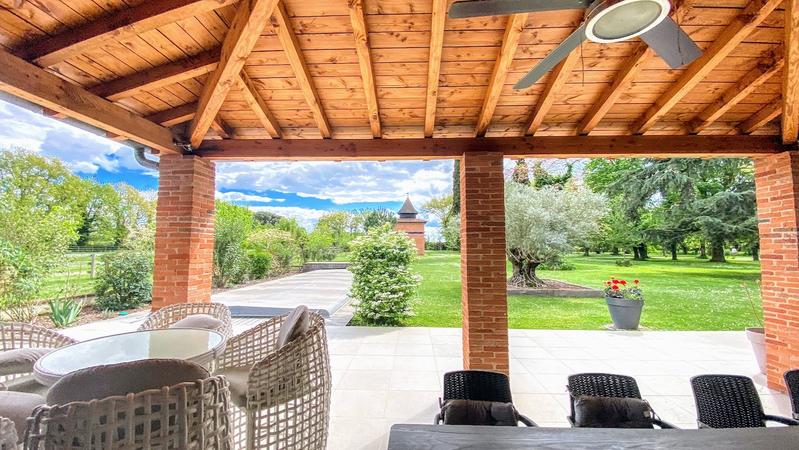 Haras - 500 m² - 13 pièces