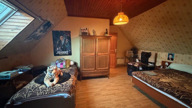 Maison - 97 m² - 6 pièces