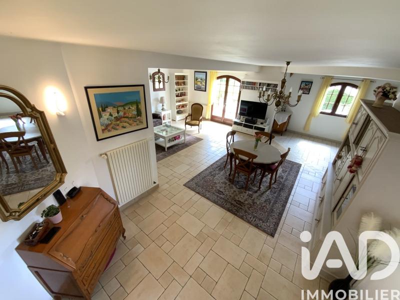 Maison - 265 m² - 9 pièces