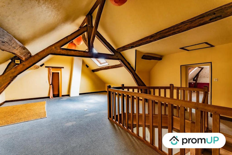 Maison - 270 m² - 5 pièces