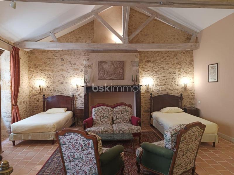 Bureau - 779 m² - 18 pièces