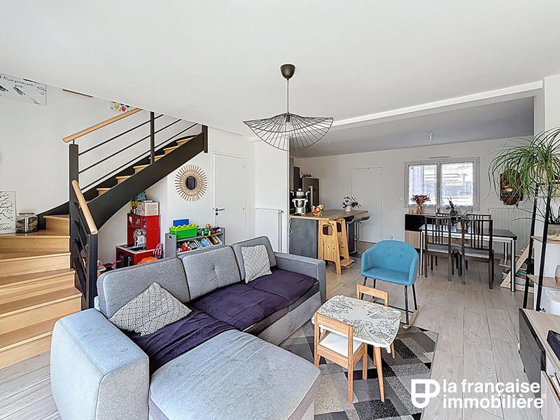 Maison - 85 m² - 5 pièces