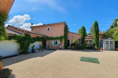 Maison - 205 m² - 7 pièces