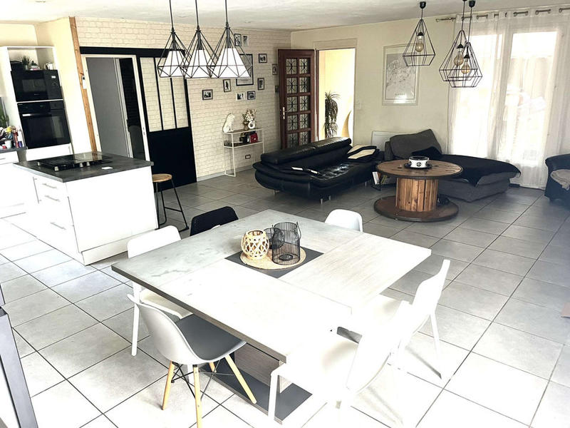 Maison - 105 m² - 4 pièces