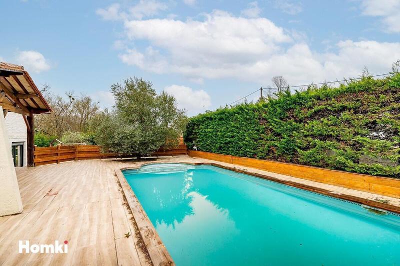 Maison - 140 m² - 5 pièces