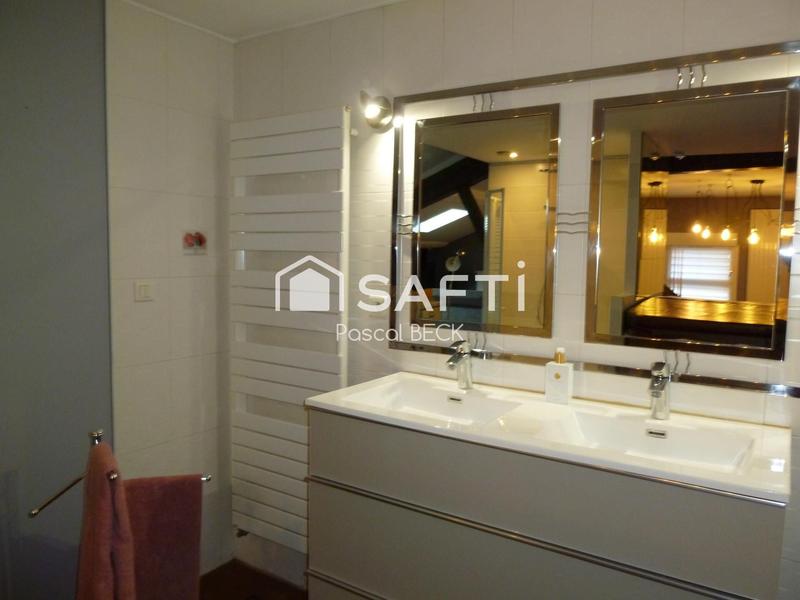 Appartement - 95 m² - 2 pièces