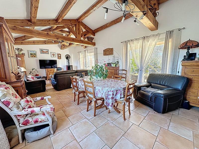 Villa - 173 m² - 7 pièces