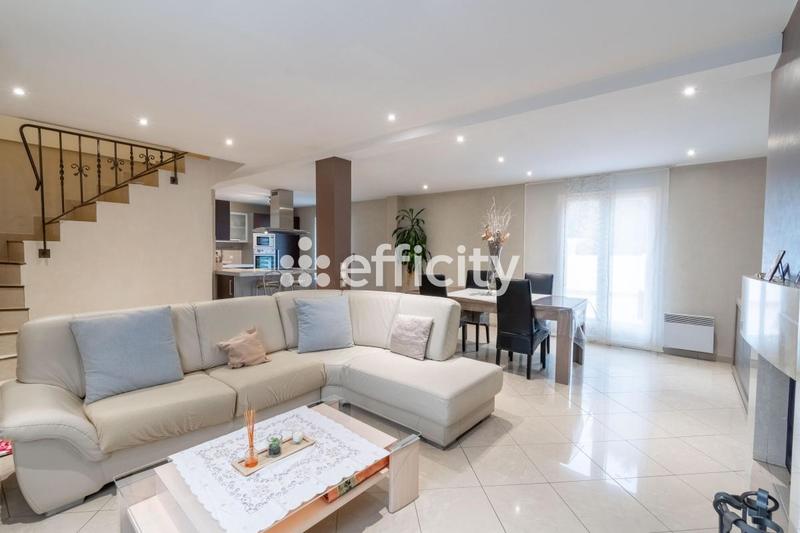 Pavillon - 118 m² - 7 pièces