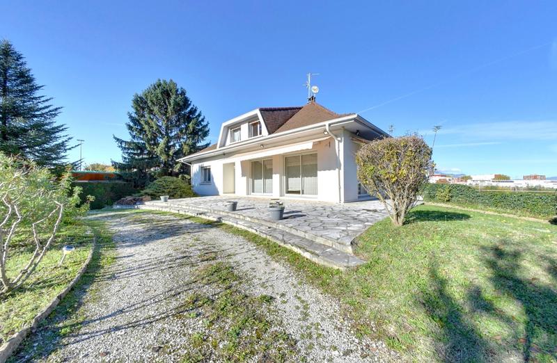 Maison - 170 m² - 6 pièces