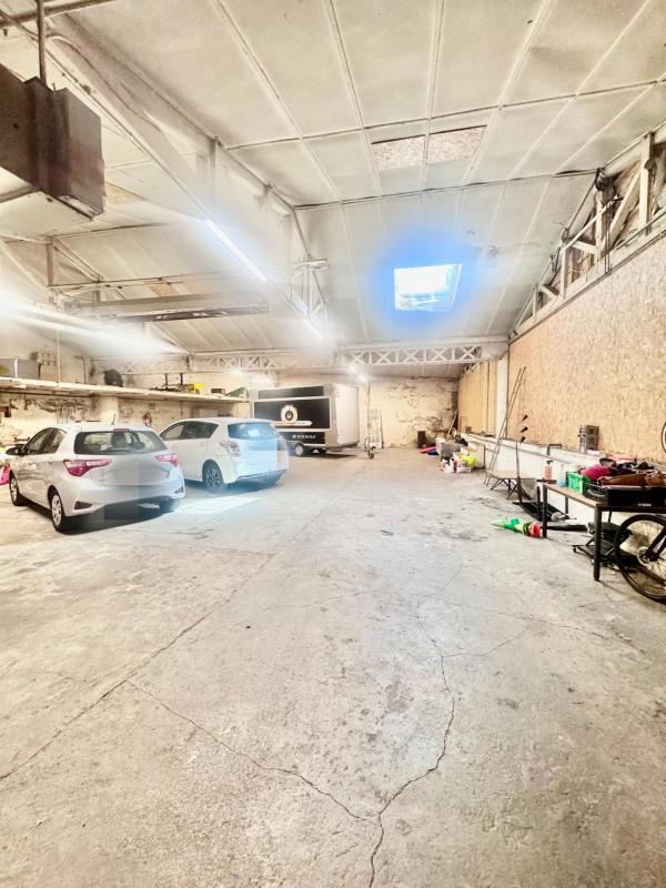 Maison - 200 m² - 7 pièces